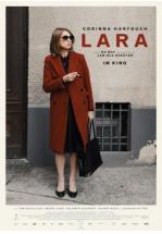 LARA (LA PROFESORA DE PIANO)